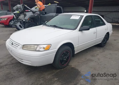 1998 Toyota Camry Ce из США, поврежденный, VIN 4T1BG22K3WU216162